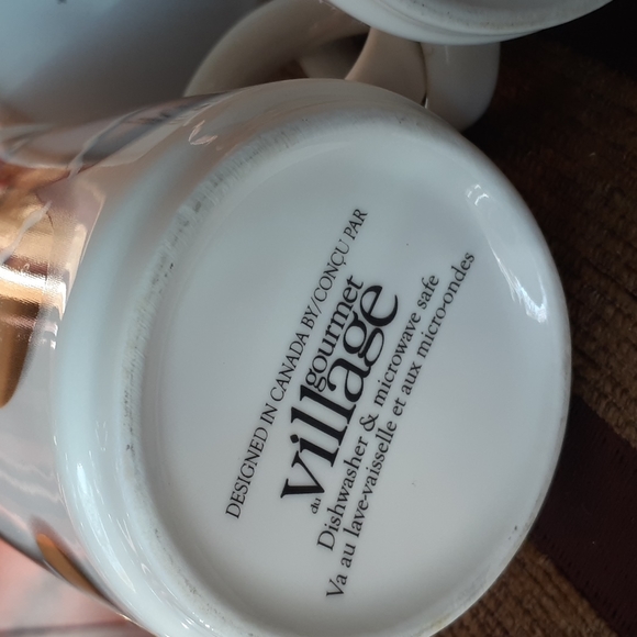 Assorted Mugs Christmas Bundle - Picture 3 of 14